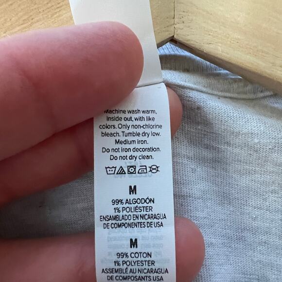 Minnie Mouse Gray Red Glitter "Gang' All Here" Tee Medium - Picture 7 of 9